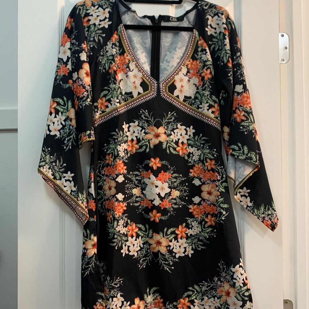 Dress mini perfect for summer floral size small